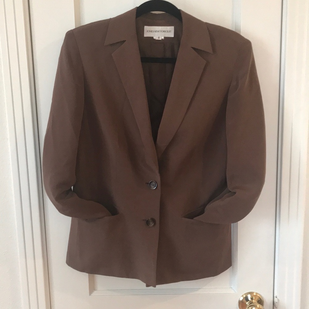 Spring weight Brown blazer by Jones New York